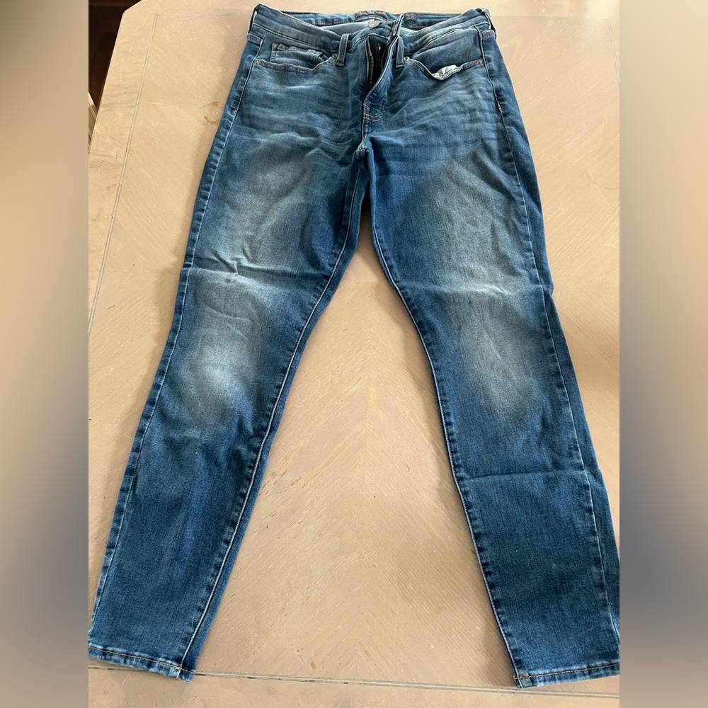 Lucky Brand Women's Skinny Jeans in Medium Blue Wash